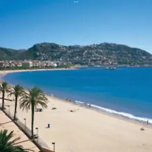 https://bel-appartement-roses-plage.topcostabravahotels.com